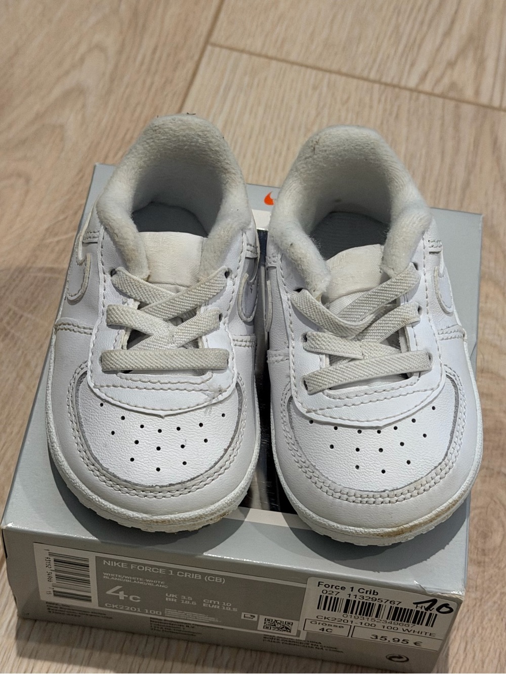 Nike Force 1 Crib Baby sneakers size 4